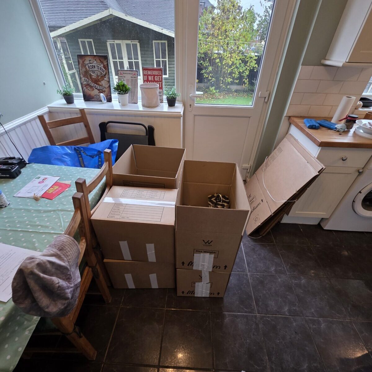 removal packing boxes derby